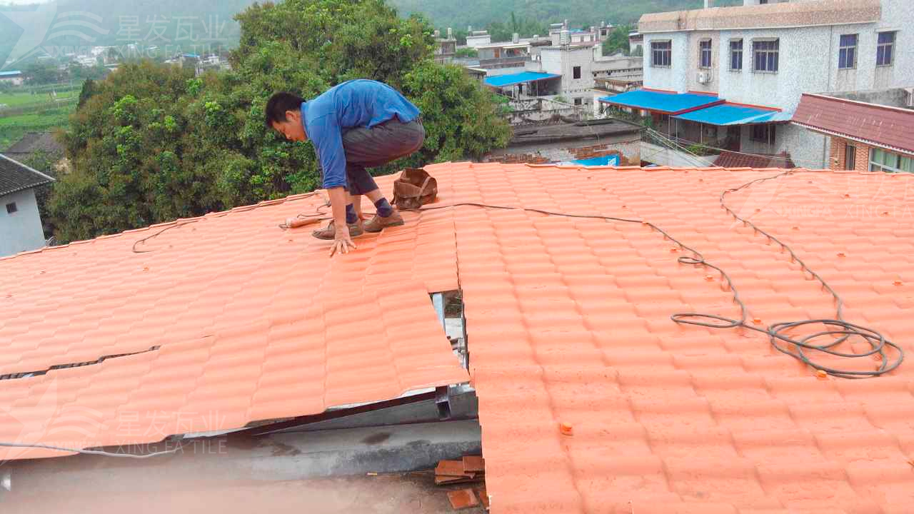 海口屋顶铺设安装合成树脂瓦时，牢牢记住这3点，就不怕屋顶出问题！